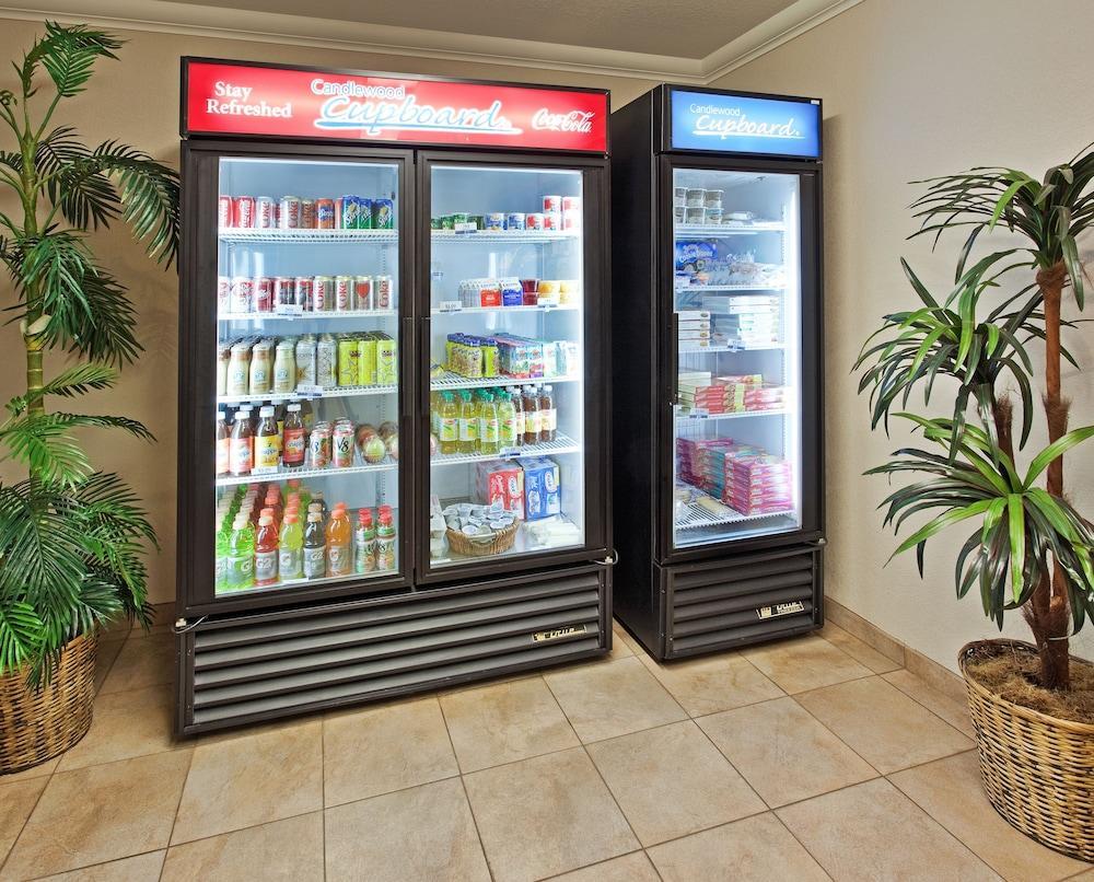 特洛克烛木套房酒店 外观 照片